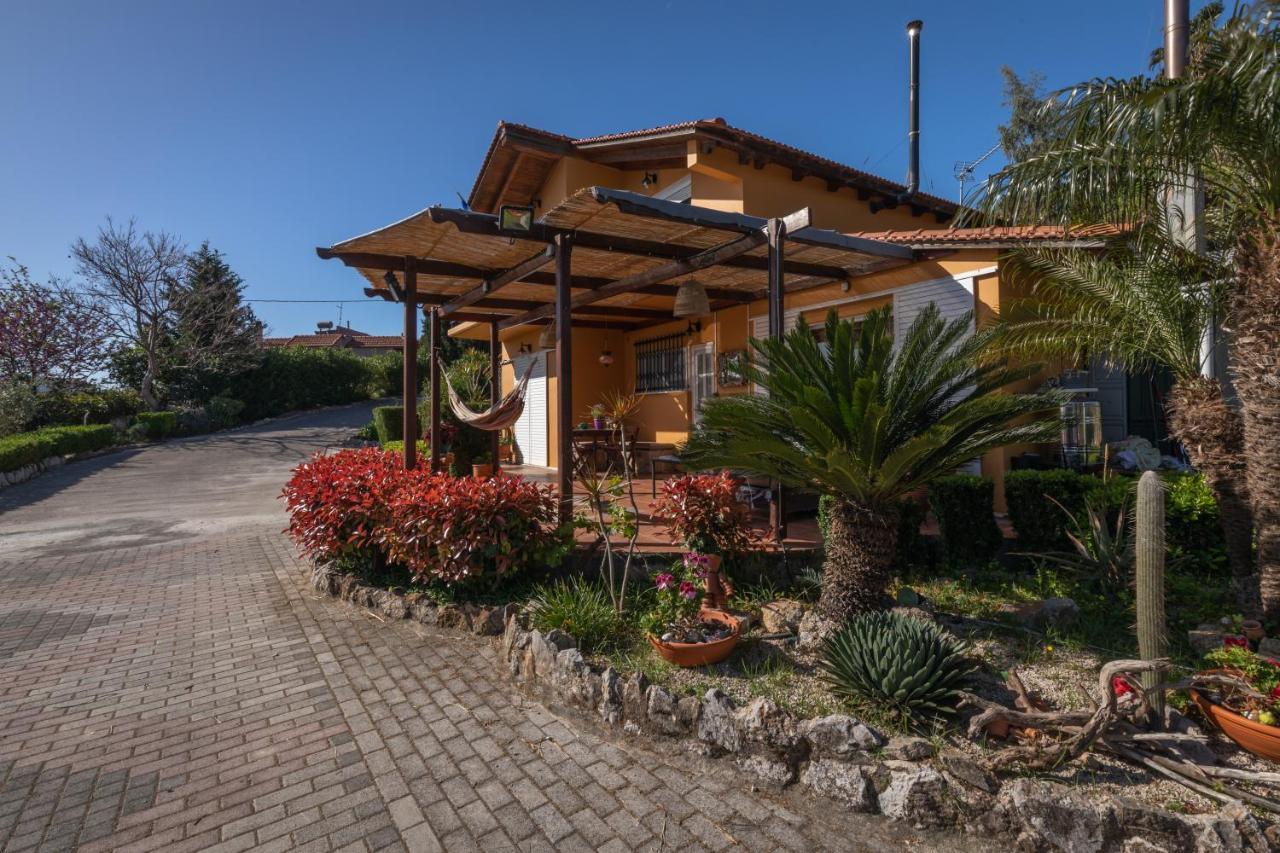 Villa Rene Koskinou  Exterior photo